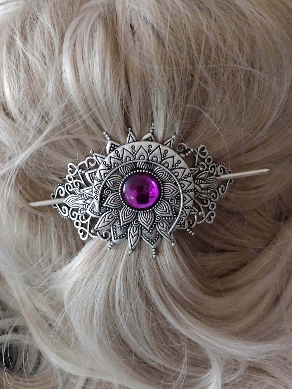 *NWOT* Silver Filigree Hair Pin with Purple Gem